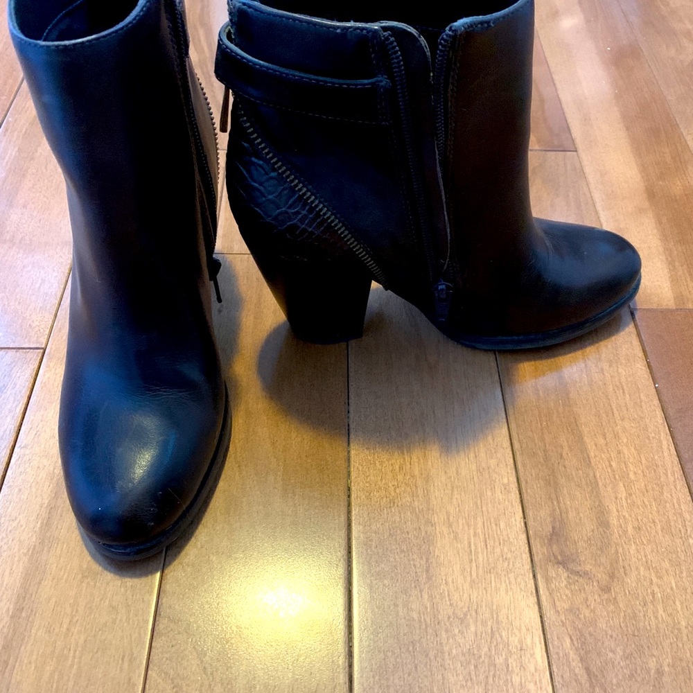 Arturo Chang brown boots